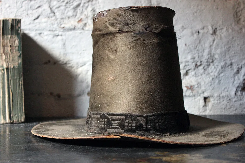 A Glorious Mid-19thC Ladies Silk Welsh Hat ‘Het Gymreig’ by 'Carver & Co late Dale & Co’ c.1850