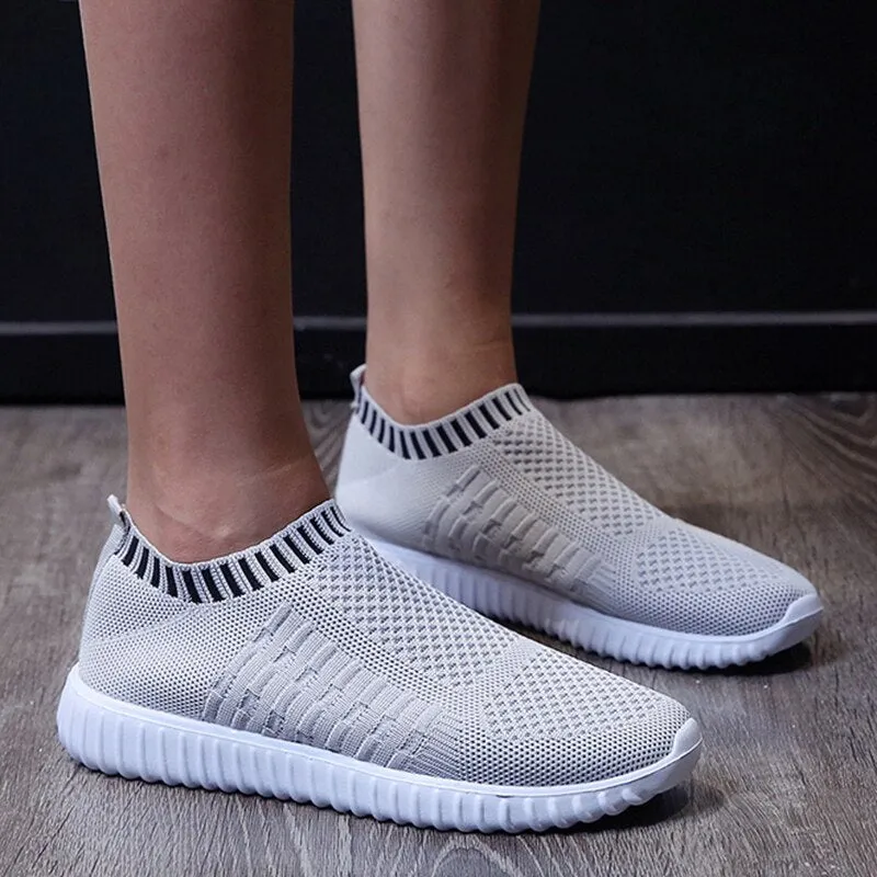 Breathable Mesh Sneakers Summer Slip on Soft Bottom Running Shoes Woman Plus Size Elastic Knit Casual Flats