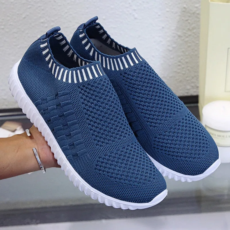 Breathable Mesh Sneakers Summer Slip on Soft Bottom Running Shoes Woman Plus Size Elastic Knit Casual Flats