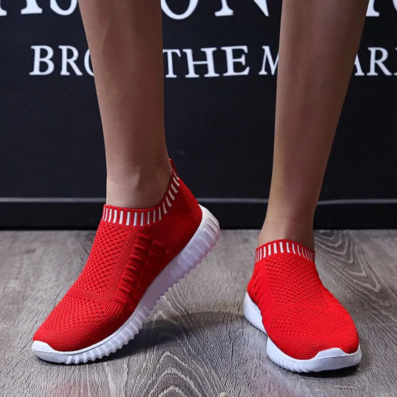 Breathable Mesh Sneakers Summer Slip on Soft Bottom Running Shoes Woman Plus Size Elastic Knit Casual Flats