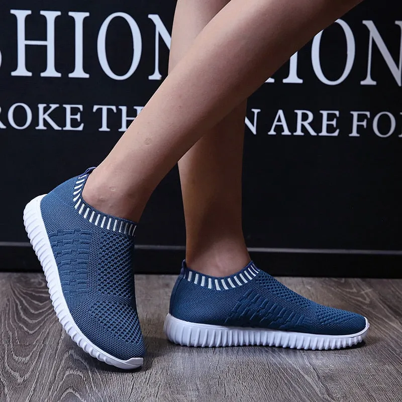 Breathable Mesh Sneakers Summer Slip on Soft Bottom Running Shoes Woman Plus Size Elastic Knit Casual Flats