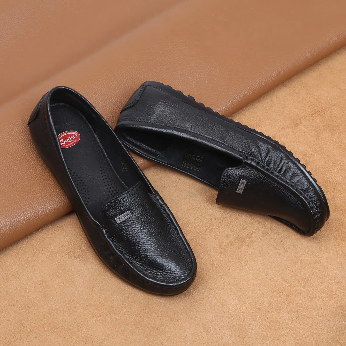 Chic Black Leather Loafers for Women Metro