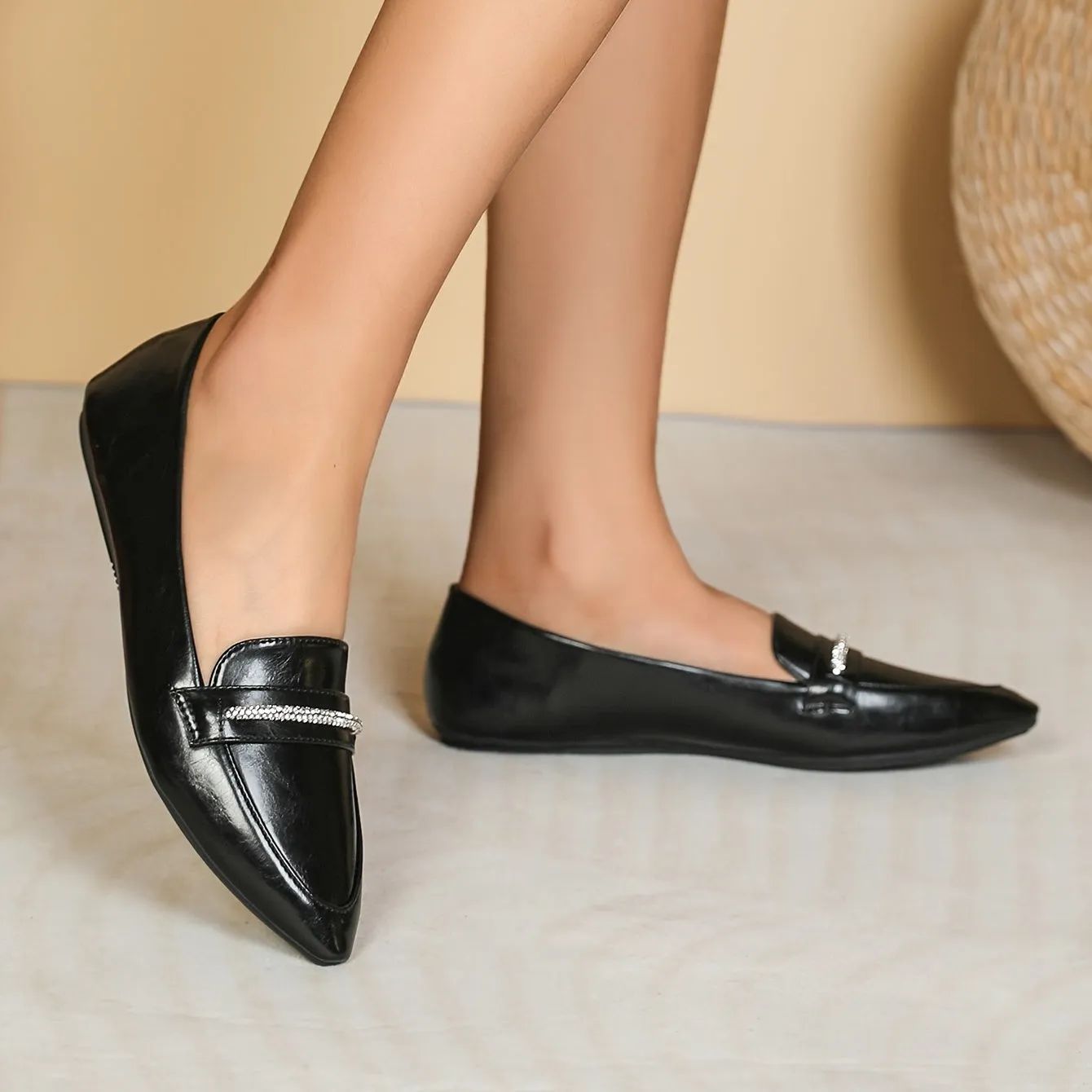 Women's Rhinestone Pointed Toe Ballet Flats Comfortable Black Soft Sole Slip On Shoes